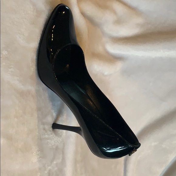 Gucci Patent Leather Heels - Picture 5 of 8